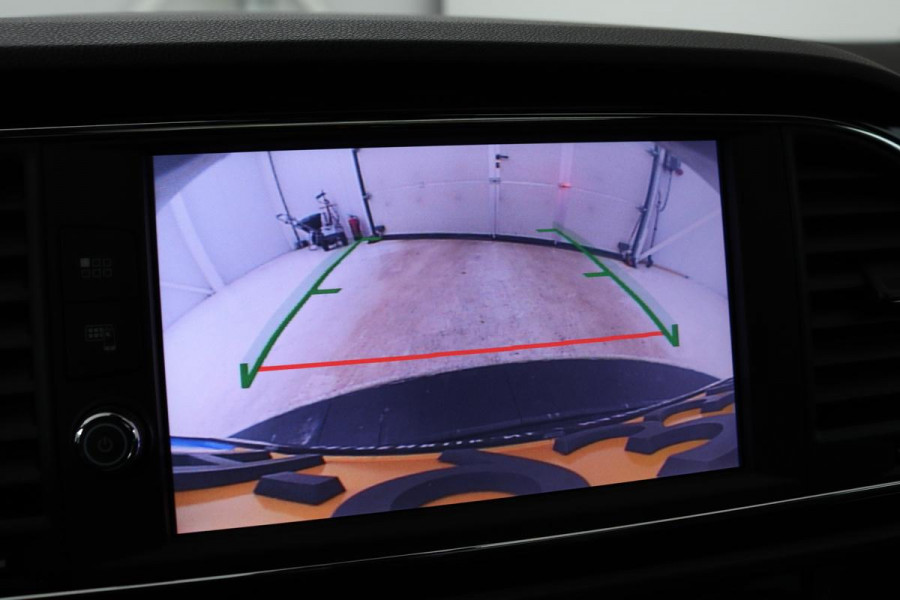 Seat Leon 1.5 TSI FR Ultimate Edition Black | Panoramadak | Stoelverwarming | BEATS Pack | Carplay | Adaptive cruise | Navigatie | Keyless | Full LED