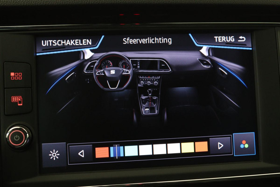 Seat Leon 1.5 TSI FR Ultimate Edition Black | Panoramadak | Stoelverwarming | BEATS Pack | Carplay | Adaptive cruise | Navigatie | Keyless | Full LED