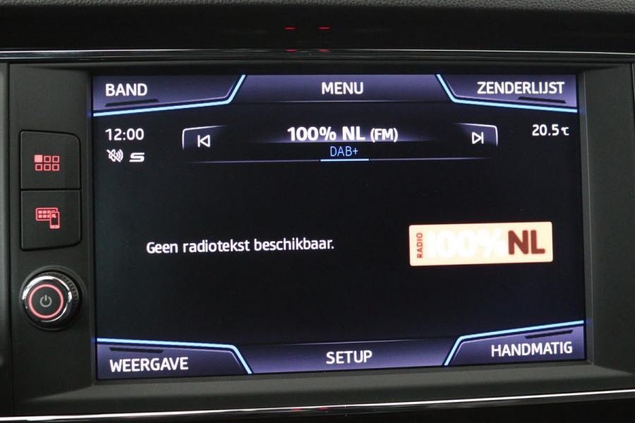 Seat Leon 1.5 TSI FR Ultimate Edition Black | Panoramadak | Stoelverwarming | BEATS Pack | Carplay | Adaptive cruise | Navigatie | Keyless | Full LED