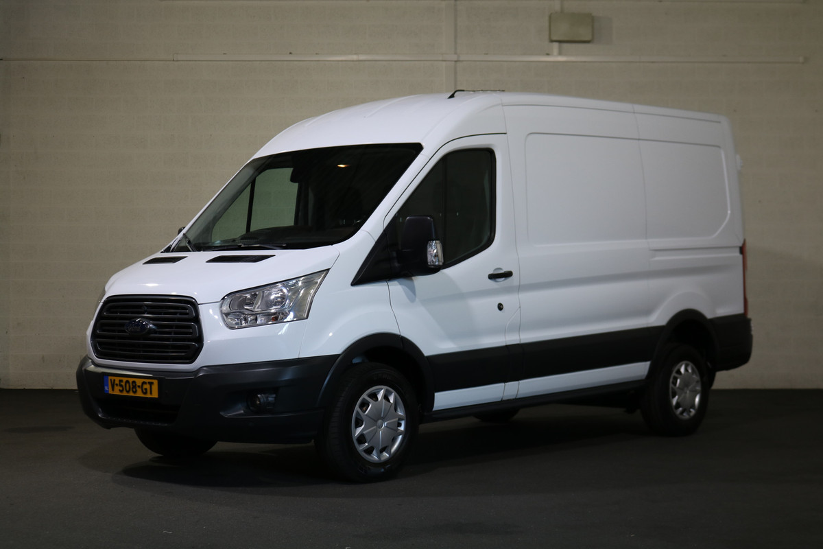 Ford Transit 2.0 TDCI 130pk L2 H2 Trend Airco Navigatie 2.8T Trekhaak Ford Transit 2.0 TDCI 130pk L2 H2 Trend Airco Navigatie 2.8T Trekhaak