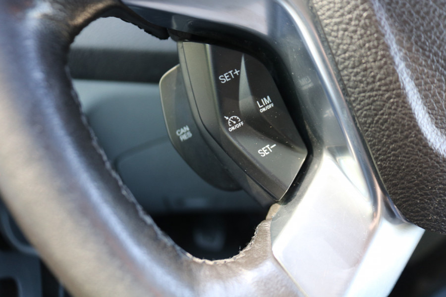 Ford Transit 2.0 TDCI 130pk L2 H2 Trend Airco Navigatie 2.8T Trekhaak