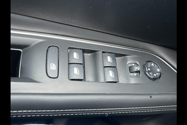 Peugeot 3008 1.2 PureTech Allure Led verl Panoramadak Apple Carplay Navigatie Achteruitrijcamera Cruise control Automaat