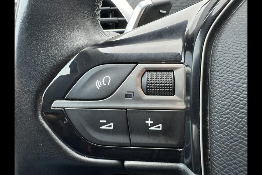 Peugeot 3008 1.2 PureTech Allure Led verl Panoramadak Apple Carplay Navigatie Achteruitrijcamera Cruise control Automaat