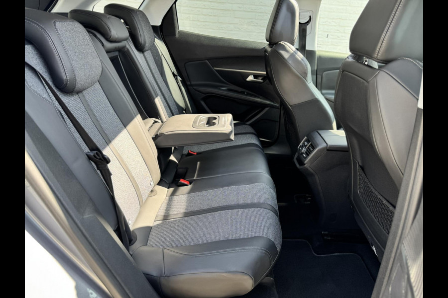 Peugeot 3008 1.2 PureTech Allure Led verl Panoramadak Apple Carplay Navigatie Achteruitrijcamera Cruise control Automaat