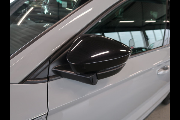 Škoda Karoq 1.5 TSI 150PK DSG Sportline Business SCHUIFDAK/ADAPT.CRUISE/TREHK.WEGKLAPBAAR/WINTERPACK