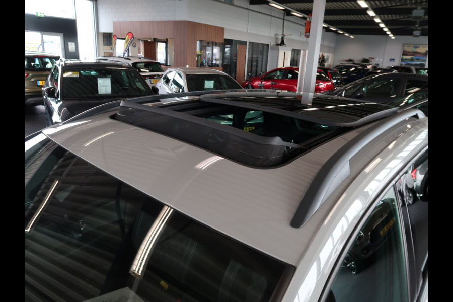 Škoda Karoq 1.5 TSI 150PK DSG Sportline Business SCHUIFDAK/ADAPT.CRUISE/TREHK.WEGKLAPBAAR/WINTERPACK