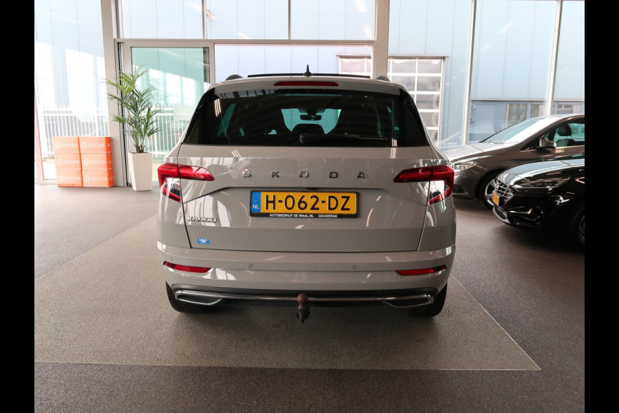 Škoda Karoq 1.5 TSI 150PK DSG Sportline Business SCHUIFDAK/ADAPT.CRUISE/TREHK.WEGKLAPBAAR/WINTERPACK
