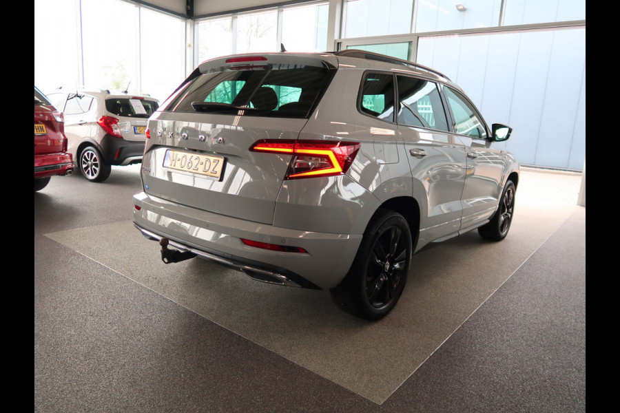 Škoda Karoq 1.5 TSI 150PK DSG Sportline Business SCHUIFDAK/ADAPT.CRUISE/TREHK.WEGKLAPBAAR/WINTERPACK