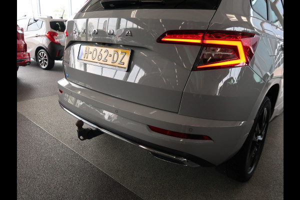 Škoda Karoq 1.5 TSI 150PK DSG Sportline Business SCHUIFDAK/ADAPT.CRUISE/TREHK.WEGKLAPBAAR/WINTERPACK