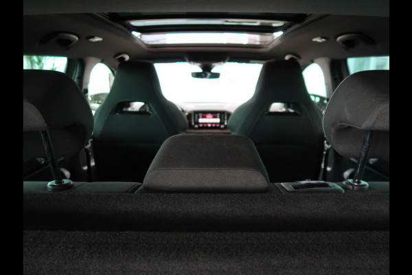 Škoda Karoq 1.5 TSI 150PK DSG Sportline Business SCHUIFDAK/ADAPT.CRUISE/TREHK.WEGKLAPBAAR/WINTERPACK