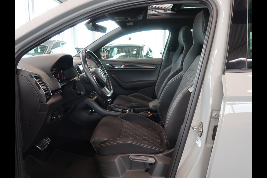 Škoda Karoq 1.5 TSI 150PK DSG Sportline Business SCHUIFDAK/ADAPT.CRUISE/TREHK.WEGKLAPBAAR/WINTERPACK