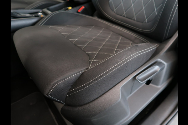 Škoda Karoq 1.5 TSI 150PK DSG Sportline Business SCHUIFDAK/ADAPT.CRUISE/TREHK.WEGKLAPBAAR/WINTERPACK