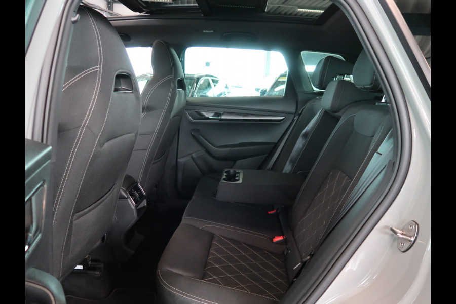 Škoda Karoq 1.5 TSI 150PK DSG Sportline Business SCHUIFDAK/ADAPT.CRUISE/TREHK.WEGKLAPBAAR/WINTERPACK