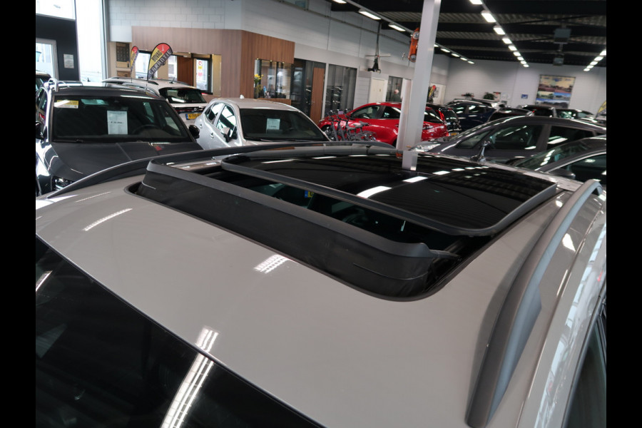 Škoda Karoq 1.5 TSI 150PK DSG Sportline Business SCHUIFDAK/ADAPT.CRUISE/TREHK.WEGKLAPBAAR/WINTERPACK