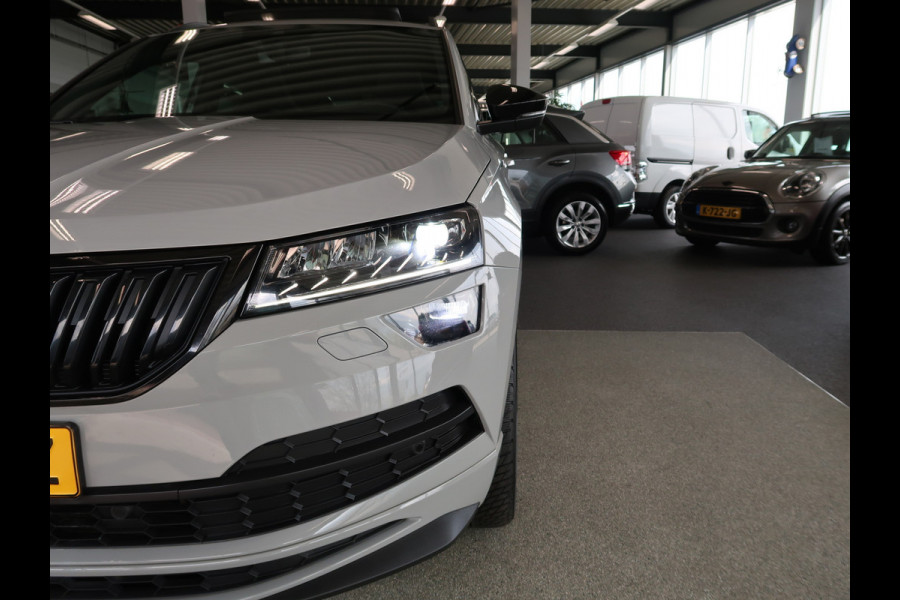 Škoda Karoq 1.5 TSI 150PK DSG Sportline Business SCHUIFDAK/ADAPT.CRUISE/TREHK.WEGKLAPBAAR/WINTERPACK