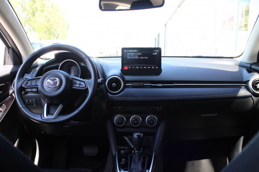 Mazda 2 1.5 Skyactiv-G Automaat | Stoel/stuurverwarming | Camera | All-season | Head-up Display