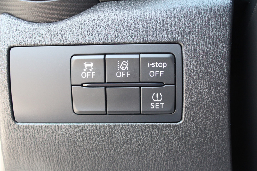 Mazda 2 1.5 Skyactiv-G Automaat | Stoel/stuurverwarming | Camera | All-season | Head-up Display