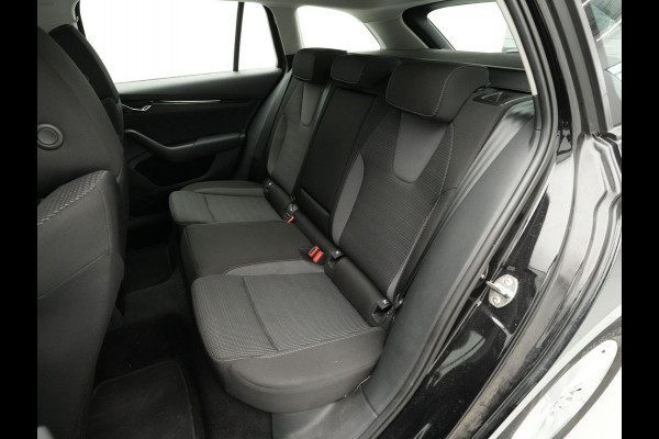 Škoda Octavia Combi 1.0 e-TSI 110pk DSG Business Edition Trekhaak Navigatie Pdc Clima 82