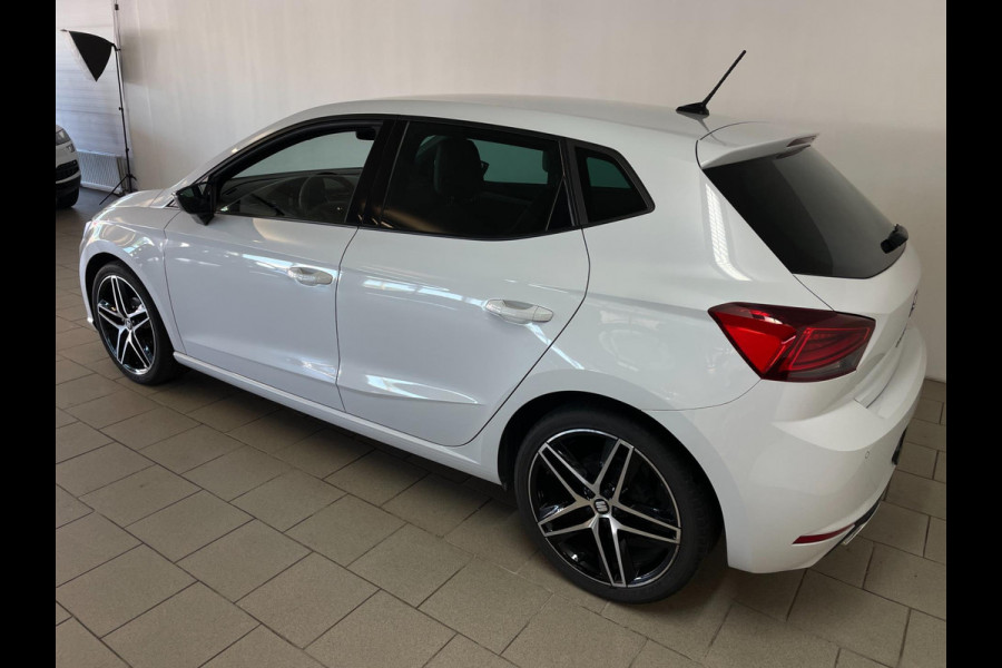 Seat Ibiza 1.0 TSI FR Business Intense Plus AIRCO CLIMA NAVI CRUISE BLUETOOTH STOEL VERW ELEK RAMEN VELGEN PRIVACYGLAS NIEUWSTAAT