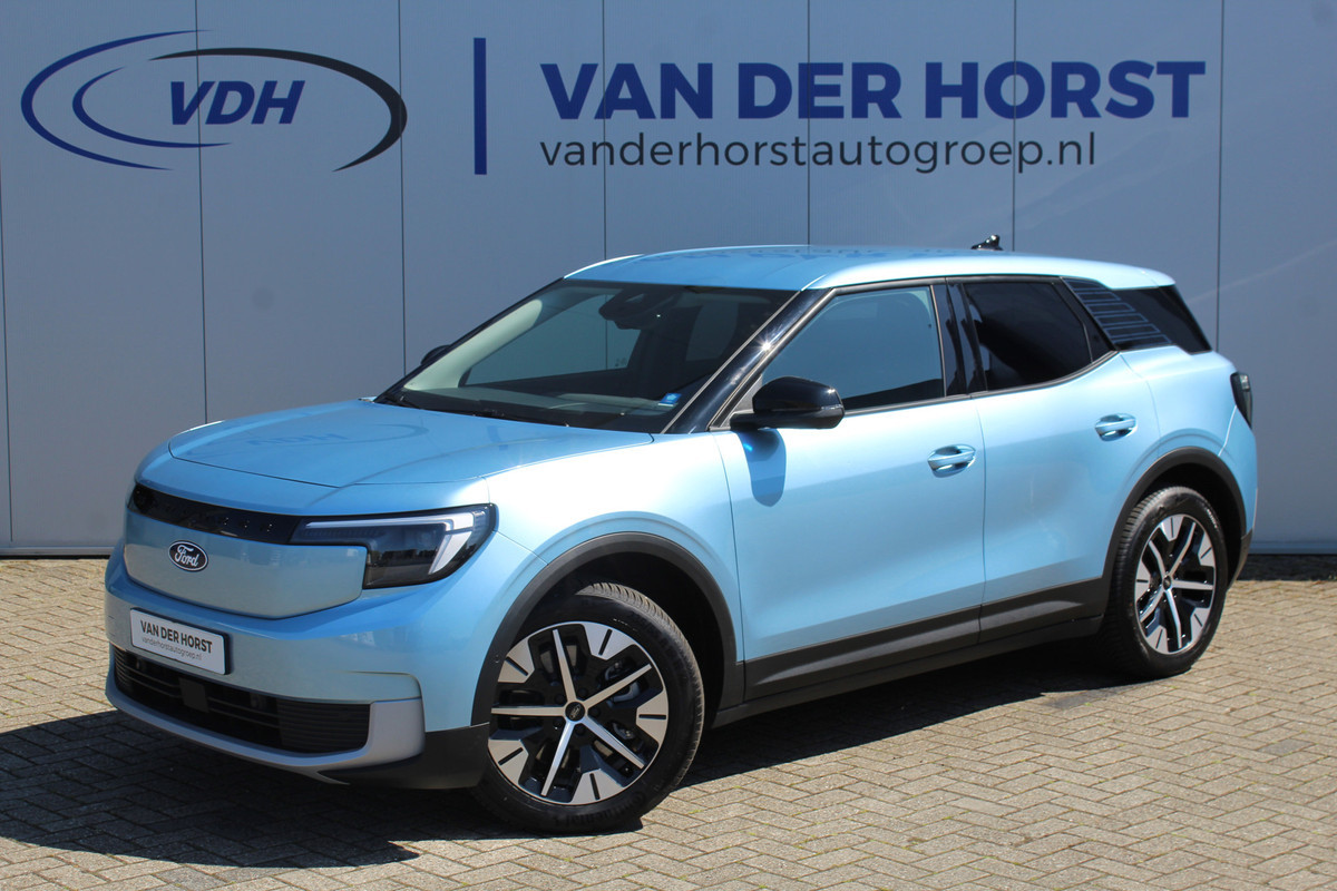 Ford Explorer Extended Range RWD 77kWh/286pk. Range 602km WLTP. Van €. 47650,- voor €. 39895,-. Fabr. garantie t/m 06-10-2028 ! Volautm. airco, elektr. achterklep, navigatie, stoel- en stuurwielverw., adaptieve cruise cntrl, lane- en side assist, 360gr. camera, LM wielen, etc Ford Explorer Extended Range RWD 77kWh/286pk. Range 602km WLTP. Van €. 47650,- voor €. 39895,-. Fabr. garantie t/m 06-10-2028 ! Volautm. airco, elektr. achterklep, navigatie, stoel- en stuurwielverw., adaptieve cruise cntrl, lane- en side assist, 360gr. camera, LM wielen, etc