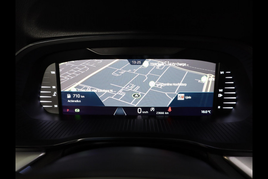Škoda Octavia Combi 1.0 e-TSI Ambition 110 pk Automaat (DSG) | Navigatie | Parkeersensoren | LED koplampen | Stoelverwarming | Apple Carplay/Android Auto |