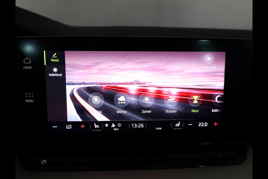 Škoda Octavia Combi 1.0 e-TSI Ambition 110 pk Automaat (DSG) | Navigatie | Parkeersensoren | LED koplampen | Stoelverwarming | Apple Carplay/Android Auto |