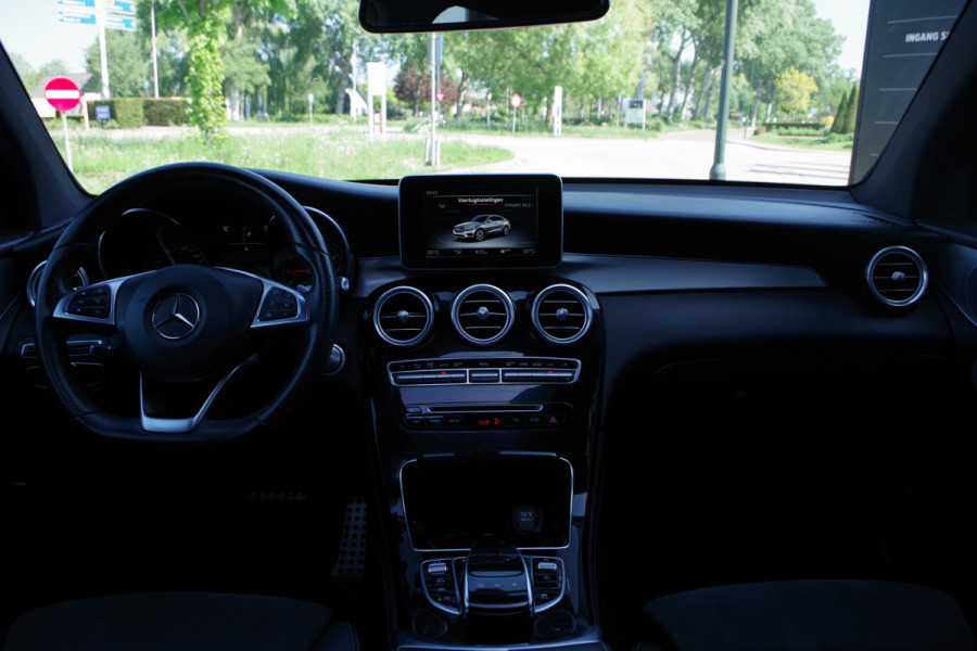Mercedes-Benz GLC Coupé 250 4MATIC 245 PK AMG-Line, Schuif-Kanteldak, LED, Camera, Burmester