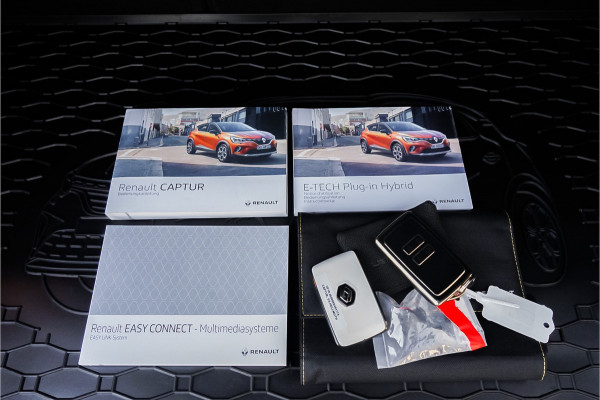 Renault Captur 1.6 E-Tech Plug-in Hybrid 160 Intens Camera Trekhaak 18"
