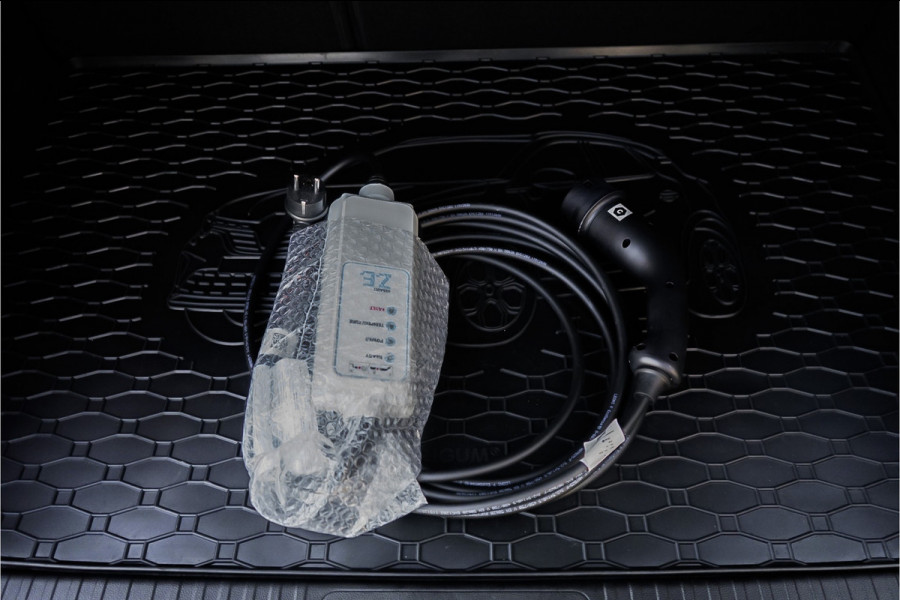Renault Captur 1.6 E-Tech Plug-in Hybrid 160 Intens Camera Trekhaak 18"