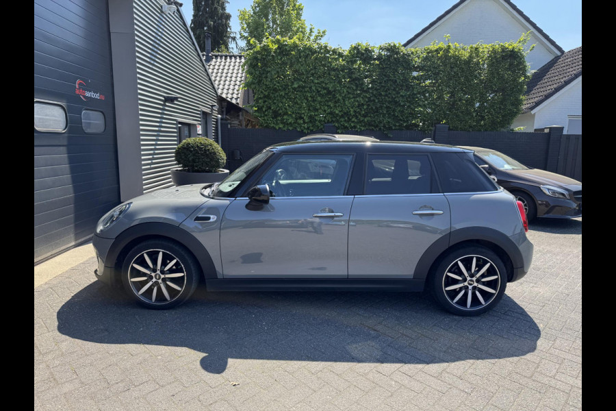 MINI Mini 1.5 Cooper Chili | Navigatie | Parkeersensoren | Cruise Control | Climate Control | Privacy Glass |