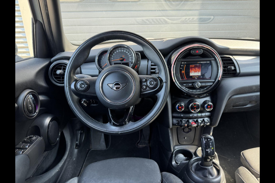 MINI Mini 1.5 Cooper Chili | Navigatie | Parkeersensoren | Cruise Control | Climate Control | Privacy Glass |