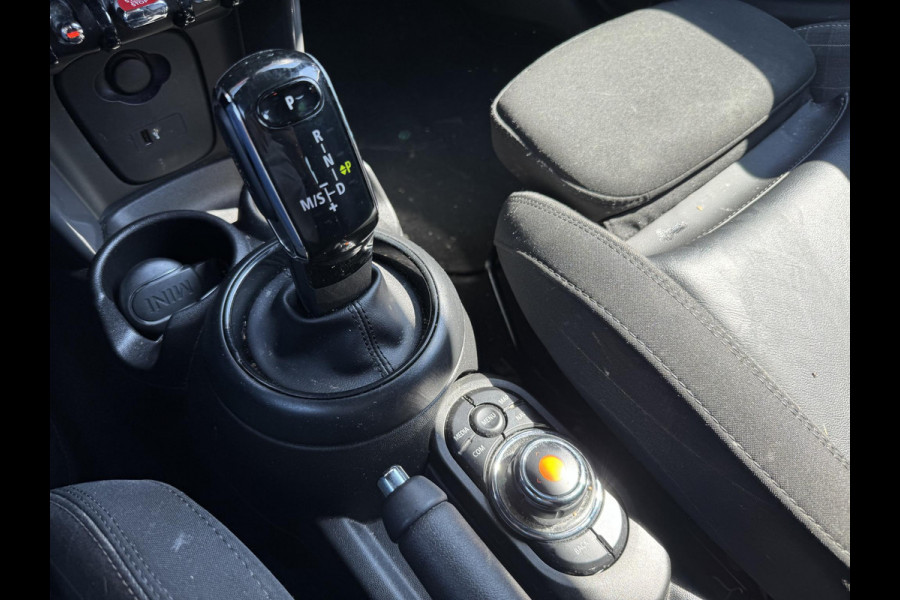 MINI Mini 1.5 Cooper Chili | Navigatie | Parkeersensoren | Cruise Control | Climate Control | Privacy Glass |