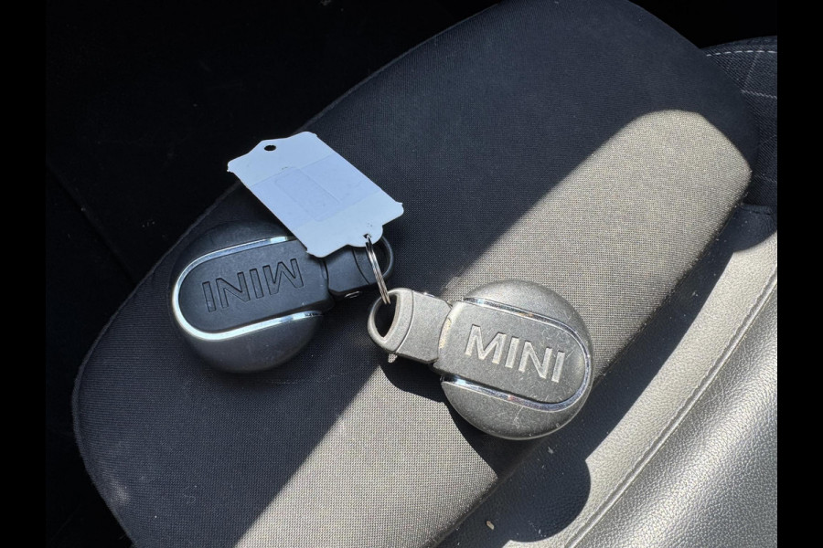 MINI Mini 1.5 Cooper Chili | Navigatie | Parkeersensoren | Cruise Control | Climate Control | Privacy Glass |