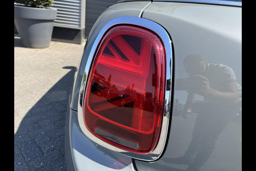 MINI Mini 1.5 Cooper Chili | Navigatie | Parkeersensoren | Cruise Control | Climate Control | Privacy Glass |
