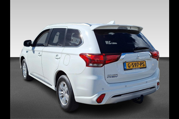 Mitsubishi Outlander 2.4 PHEV Pure | Apple Carplay/Android Auto | trekhaak
