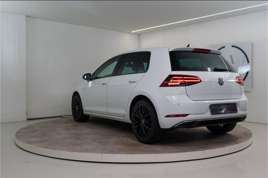 Volkswagen Golf 1.4 TSI Highline Business R 150PK | Discover Navi | Apple Carplay | Stoelverw. | Garantie GERESERVEERD