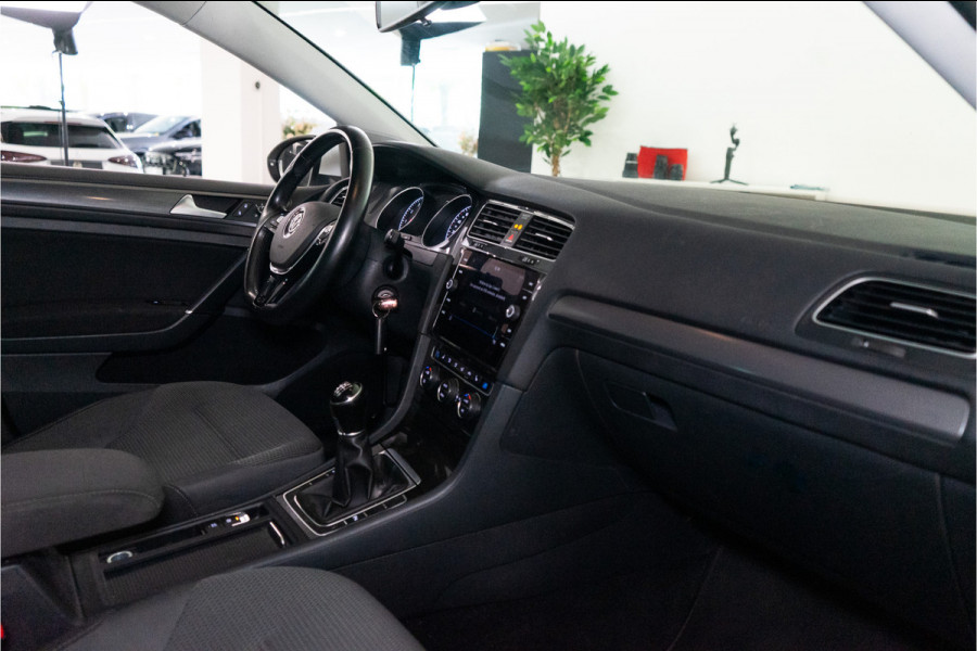 Volkswagen Golf 1.4 TSI Highline Business R 150PK | Discover Navi | Apple Carplay | Stoelverw. | Garantie GERESERVEERD