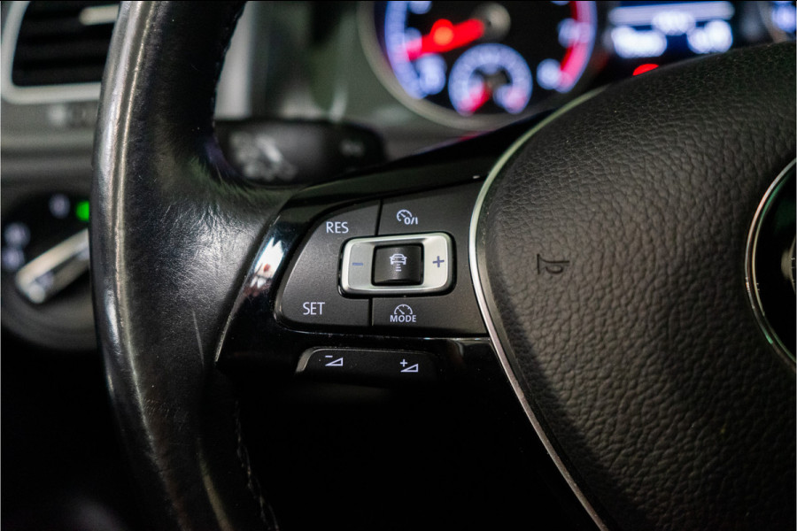 Volkswagen Golf 1.4 TSI Highline Business R 150PK | Discover Navi | Apple Carplay | Stoelverw. | Garantie GERESERVEERD