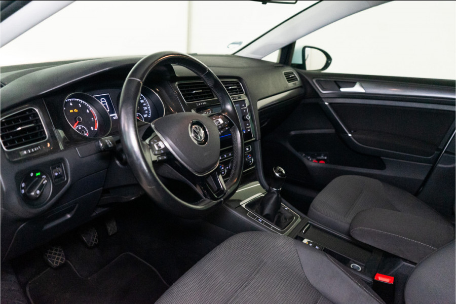 Volkswagen Golf 1.4 TSI Highline Business R 150PK | Discover Navi | Apple Carplay | Stoelverw. | Garantie GERESERVEERD