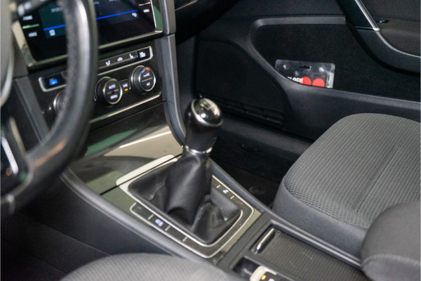 Volkswagen Golf 1.4 TSI Highline Business R 150PK | Discover Navi | Apple Carplay | Stoelverw. | Garantie GERESERVEERD