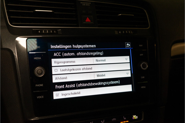 Volkswagen Golf 1.4 TSI Highline Business R 150PK | Discover Navi | Apple Carplay | Stoelverw. | Garantie GERESERVEERD
