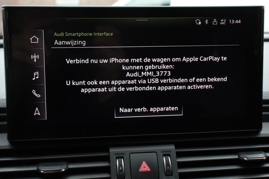 Audi Q5 50 TFSI e quattro PHEV Prestige Navigatie Apple Carplay/Android Auto Adaptive Cruise Control Parkeersensoren Camera Lane Assist Elektrische achterklep Matrix LED koplampen Dynamische knipperlichten Inklapbare trekhaak Virtual Cockpit Stoelverwarming Privacyglass Ambienteverlichting Multicolor