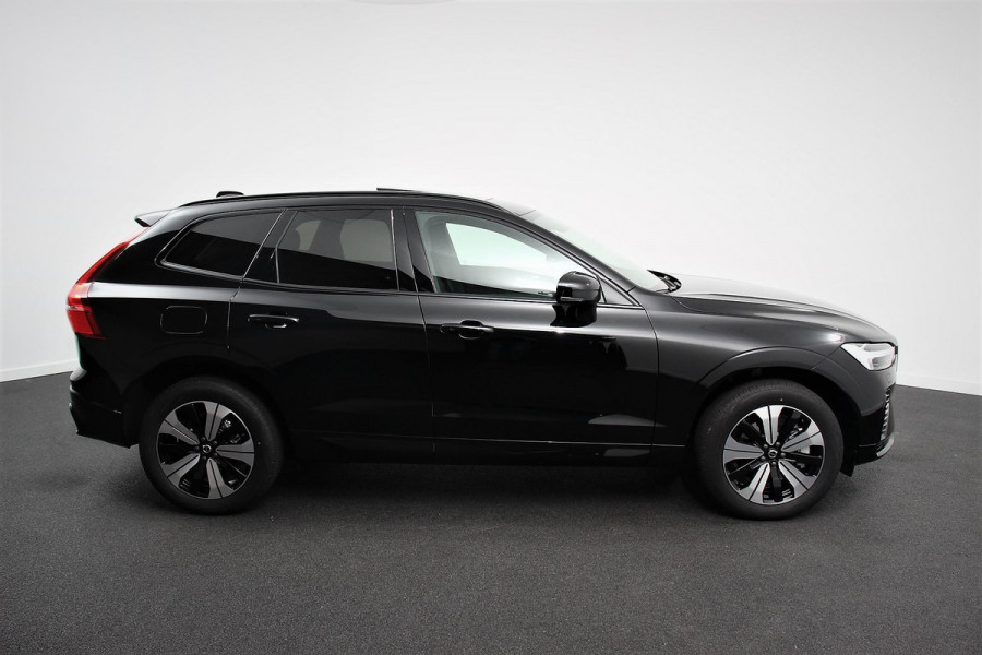 Volvo XC60 2.0 T6 398pk Plug-in hybrid AWD Plus Dark Leder Navigatie Google Harman Kardon Panorama dak Lichtmetalen Velgen 19" Dab Stoelverwarming Camera Led
