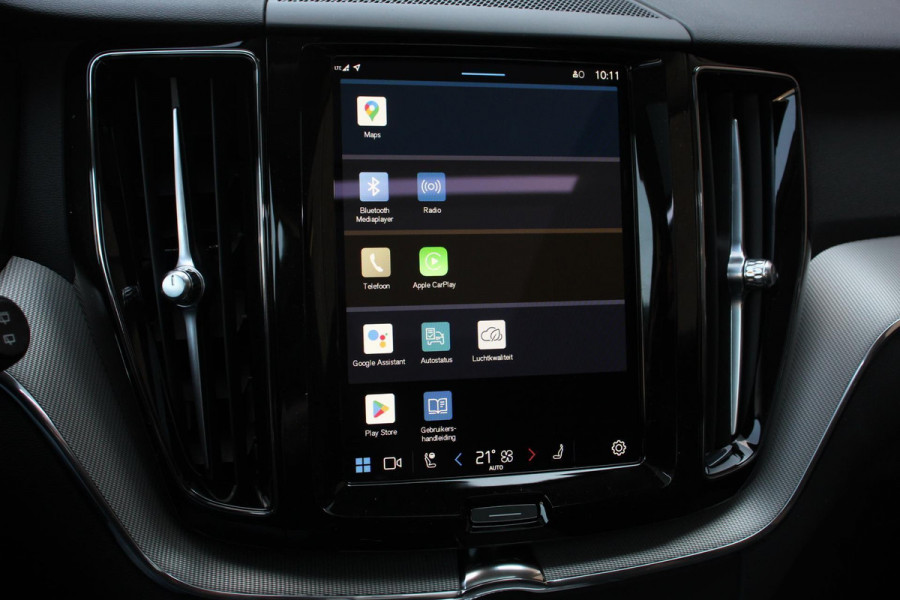 Volvo XC60 2.0 T6 398pk Plug-in hybrid AWD Plus Dark Leder Navigatie Google Harman Kardon Panorama dak Lichtmetalen Velgen 19" Dab Stoelverwarming Camera Led