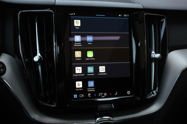 Volvo XC60 2.0 T6 398pk Plug-in hybrid AWD Plus Dark Leder Navigatie Google Harman Kardon Panorama dak Lichtmetalen Velgen 19" Dab Stoelverwarming Camera Led