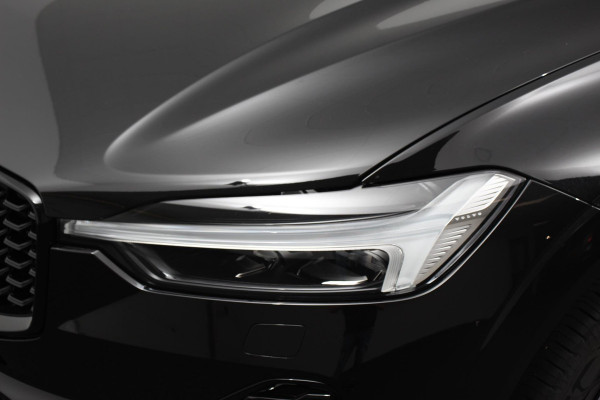 Volvo XC60 2.0 T6 398pk Plug-in hybrid AWD Plus Dark Leder Navigatie Google Harman Kardon Panorama dak Lichtmetalen Velgen 19" Dab Stoelverwarming Camera Led