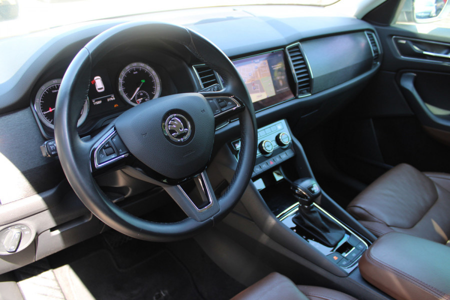 Škoda Kodiaq 1.5 TSI Style Business 7p. | Canton | Trekhaak | Camera | Leder | Cruise control