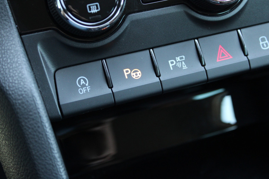 Škoda Kodiaq 1.5 TSI Style Business 7p. | Canton | Trekhaak | Camera | Leder | Cruise control