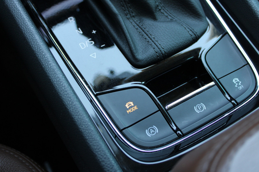 Škoda Kodiaq 1.5 TSI Style Business 7p. | Canton | Trekhaak | Camera | Leder | Cruise control