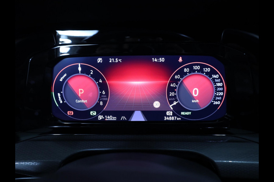 Volkswagen Golf 1.4 eHybrid GTE 245 pk Automaat (DSG) | Navigatie | Panoramadak | Parkeersensoren | Autom. airco (3 zones) | LED koplampen |